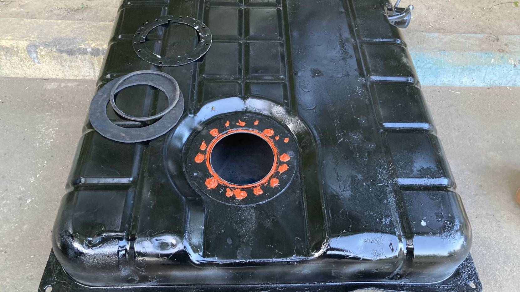 Восстановление бензобака. НольВторая. Часть 55 смотреть онлайн