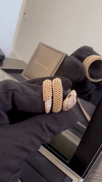 ⚜️Кольцо «змея» BVLGARI.⚖️Вес кольца 24,7 грамм 💎Бриллианты #кольцо #ювелир #сочи #бриллианты смотреть онлайн