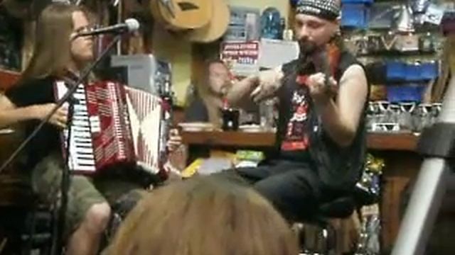 Korpiklaani - Pellonpekko only on violin and an accordion смотреть онлайн