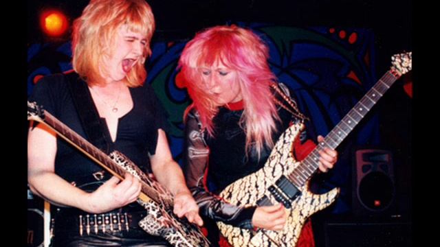 Female Metal Rock Guitarist Shredmistress Rynata смотреть онлайн