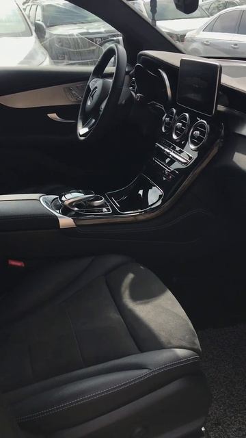 СОВРЕМЕННЫЙ КРОССОВЕР — MERCEDES BENZ GLC 300 COUPE смотреть онлайн