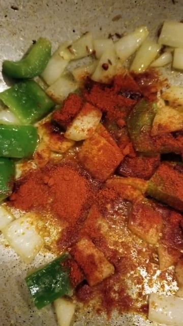 Delicious Sardine Tin Fish and Capsicum Curry for Rice and Bread#shorts смотреть онлайн