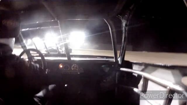 Mohave Valley 9-17 heat race смотреть онлайн