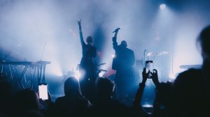 UGLI
live 
космонавт 2024