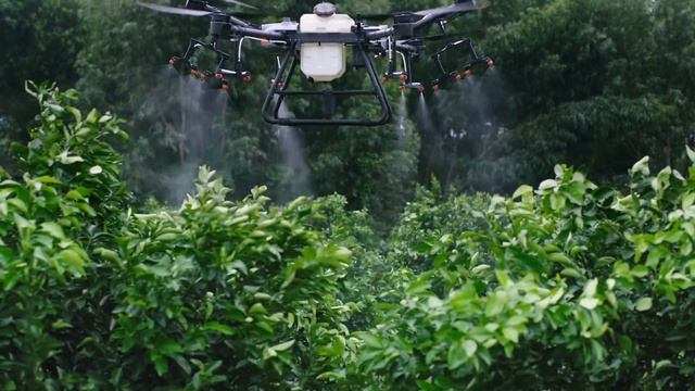 Dron DJI Agras T30 - [DRONE SAF] смотреть онлайн