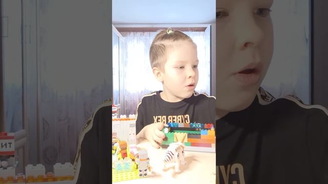 строим дом Minecraft смотреть онлайн