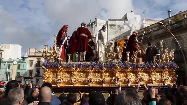 "Padre Jesus de la Paz". Plaza Potro. Semana Santa Sevilla 2013. Miercoles Santo смотреть онлайн