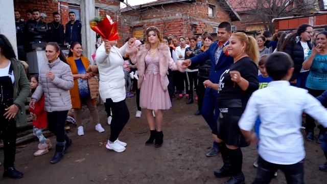 Годеж на Тони и Елена смотреть онлайн