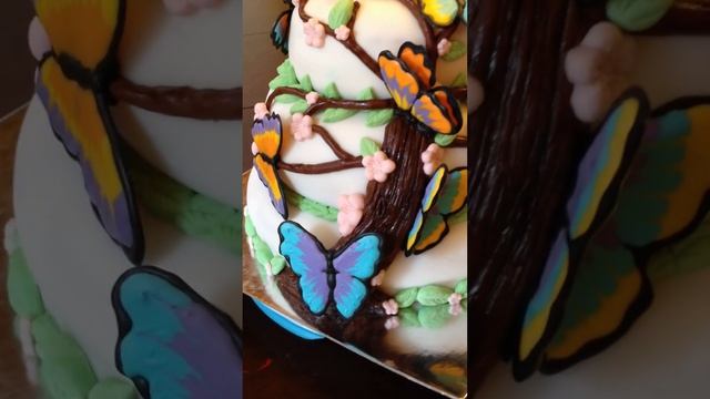 Floating Butterflies on a Cherry Blossom Cake смотреть онлайн