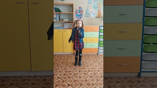 Шевченко Ангеліна, пісня "Рок-н-рол" смотреть онлайн