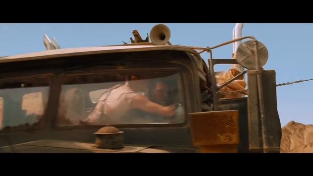 Смерть Прелестной Анкхарат ⁄ Безумный Макс Дорога ярости 2015 смотреть онлайн