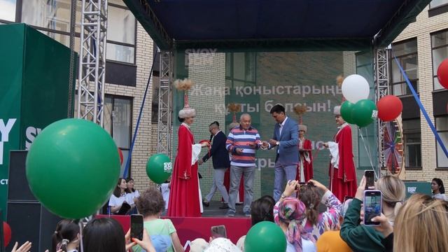 «Anar» тұрғын үй кешенінің салтанатты ашылуы [4К] смотреть онлайн