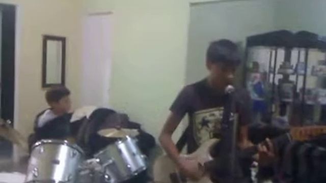 Alan y Victor Ivan Los Rocksons смотреть онлайн