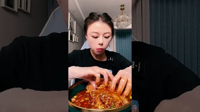 Всем, что вы видите, я обязана спагетти. смотреть онлайн