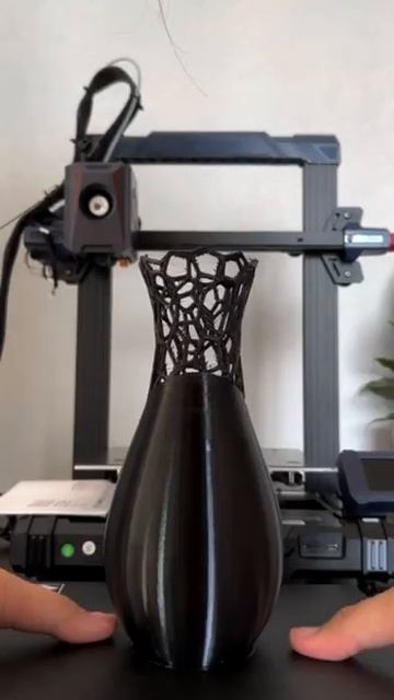 Итог печати цветочной вазы Anycubic Kobra 2 NEO #shorts #3d #3dprinting #3dprint #3dprinted смотреть онлайн