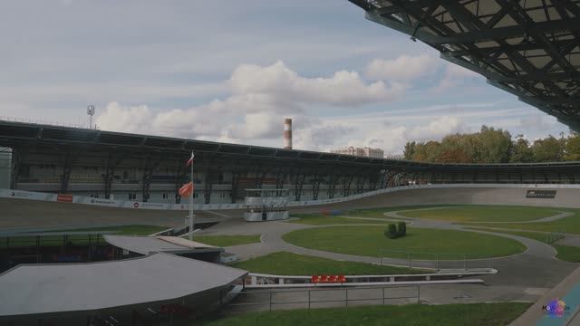 Обзорный ролик Тульского велотрека с чемпионом Eвропы по велоспорту смотреть онлайн