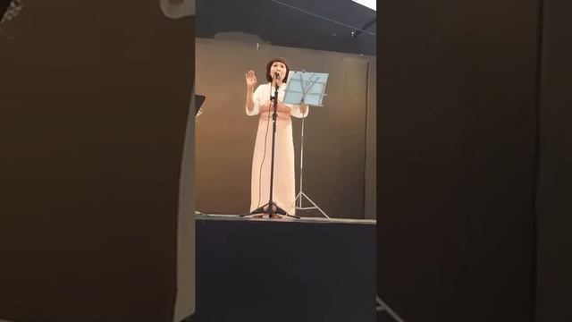 Eiko Fujiwara - Entretenimiento nocturno - 宵待草 (Yoi machi gusa) смотреть онлайн