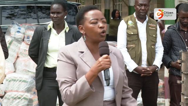 Rachel Ruto donates food to 203 families affected by floods in Thika смотреть онлайн