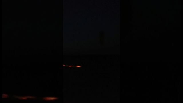 Ночной кайтсерфинг на гидрофойлах. смотреть онлайн
