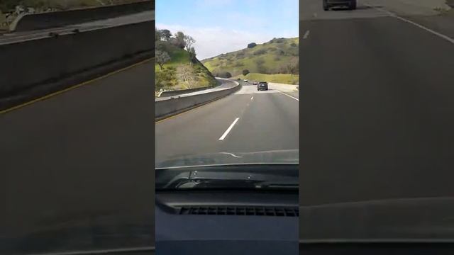 На автомобиле по США. Дорога между Лос-Анджелесом и Сан-Франциско смотреть онлайн