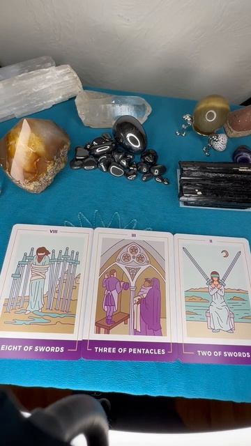Leaving Imprisonment Collaborative Adventure Awaits 3 Card General Reading Queen of Wands Mistress смотреть онлайн