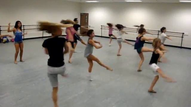 Hush, Hush - Jasmine D's Student Choreography смотреть онлайн