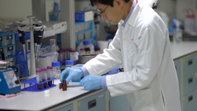 Analysis of Lutein in Spinach using HPLC смотреть онлайн