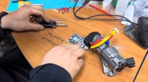 Kia Ceed заклинил замок зажигания не поворачивается