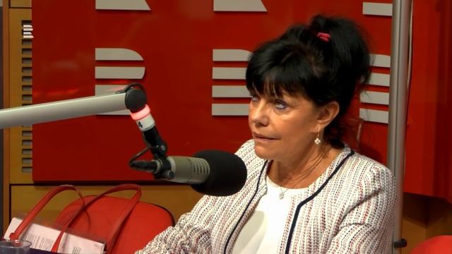 Alena Dernerová: Opatření jsou adekvátní, zakázala bych akce i do 100 lidí смотреть онлайн