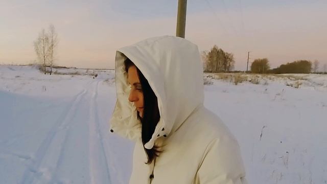нашел девочку на улице валялась в снегу смотреть онлайн