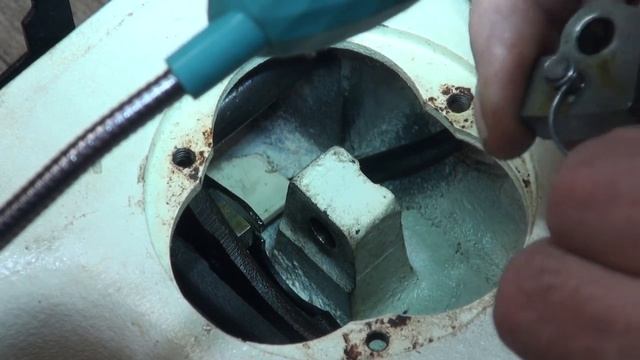 Мексиканский ЗИНГЕР Часть №2. Ремонт регулятора строчки. смотреть онлайн