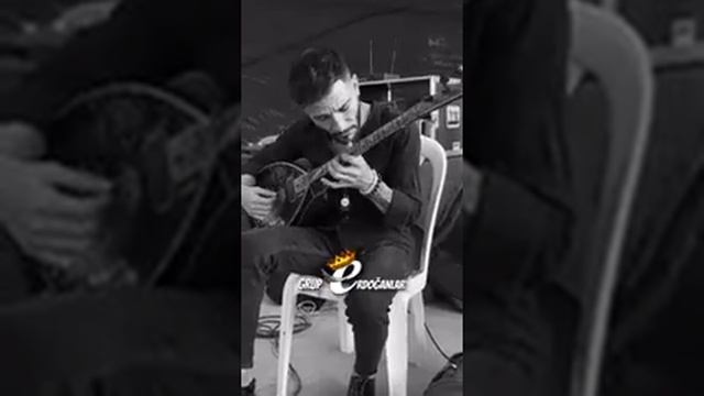 Ay Dilbere Ağlayan Saz