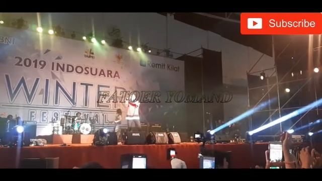 RIBUAN PENONTON PADATI KONSER GIGI DI TAIWAN смотреть онлайн