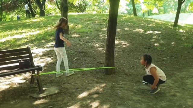 Чудесный день в парке)) Una giornata meravigliosa al parco) смотреть онлайн