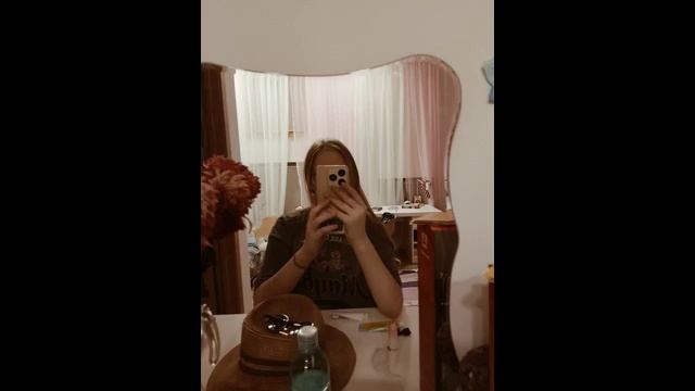 BlogGIF_67b75236ebbae смотреть онлайн