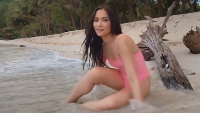 9MM Videos | Nadine Lustre And Maja Salvador Swim Essentials смотреть онлайн