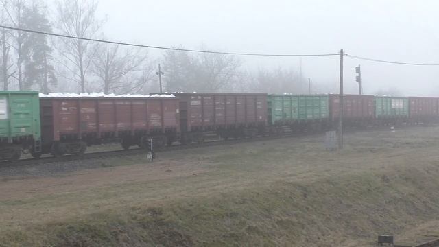 Тепловоз 2ТЭ10УК-0229 на ст. Аульс смотреть онлайн