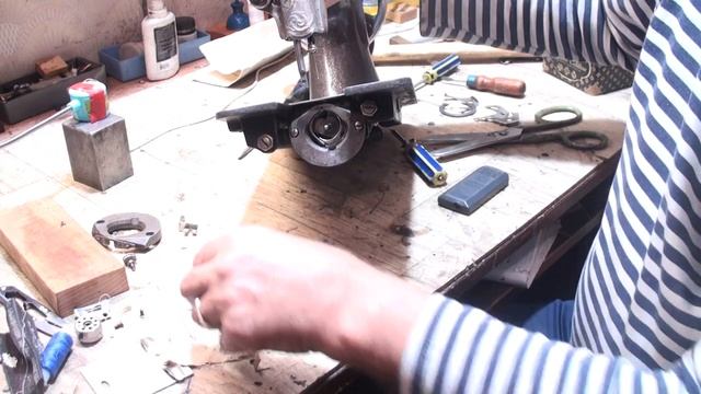 ПМЗ-1 (Зингер-15-й) 30-40-е годы выпуска........ Пропуски,строчка.... Ремонт. смотреть онлайн