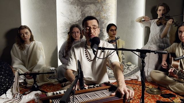 Kirtan - Ananta | Kirtan Meditation Club | BestKirtan