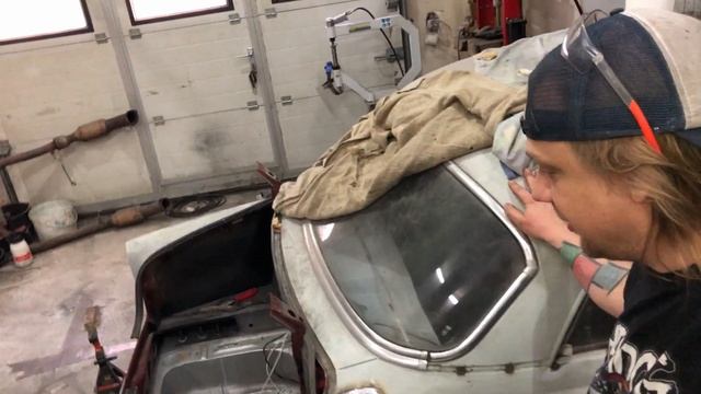 ( część 13 ) Kładę VOLVO Amazon na MERCEDESA CLK320 ! Unibody SWAP I POLSKI HOTROD смотреть онлайн