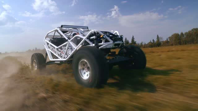 НЕТ РАВНЫХ! От Создателей КИБЕРТРАКА для Wylsacom - БАГГИ Constrictor Motorsport смотреть онлайн