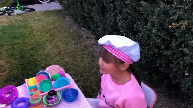 OH NO crazy lady messed up Chita’s bakery !!! ( Gali, Chita, Issac, China ) - kids Toons смотреть онлайн