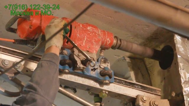 Как сделать отверстия в железобетонных стенах с помощью установки алмазного бурения / сверления. смотреть онлайн