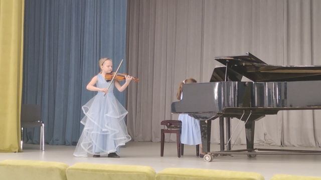 К.Бом. Непрерывное движение. Исп. П. Хрисанова и Е. Буюкян. Преподаватель Мария Прокопьева. смотреть онлайн