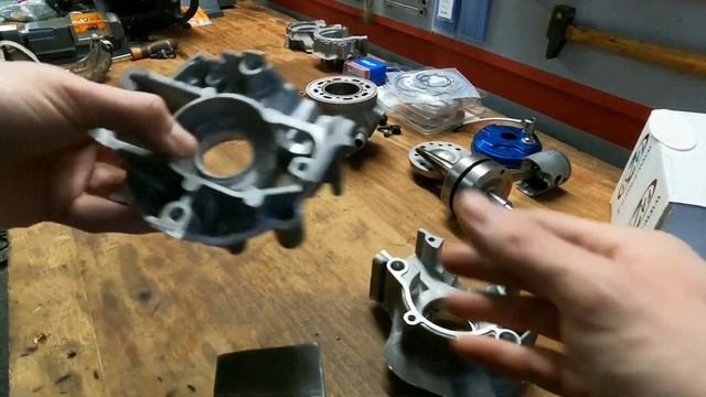 Partie 1 : Usinage carters nitro 100cc 2Fast смотреть онлайн