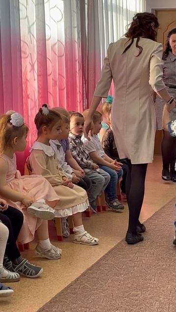 Утренник в детском саду, посвященный Дню Защитника Отечества смотреть онлайн