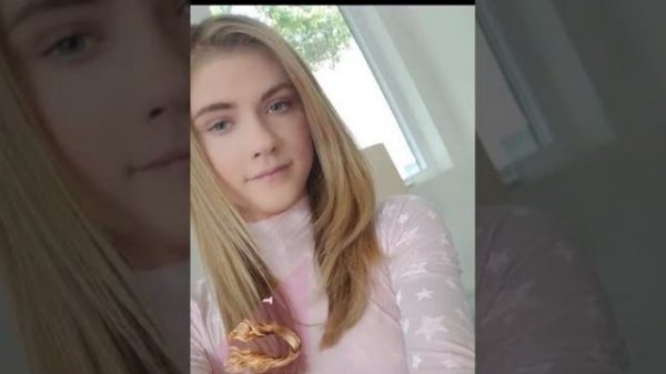 BROADCAST: 10 FEATURED MODEL: Hannah Hays