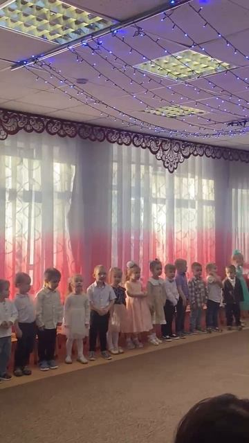 Утренник в детском саду, посвященный Дню Защитника Отечества смотреть онлайн