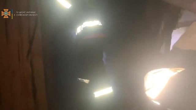 У Сумах рятувальники ліквідували загоряння в житловому секторі смотреть онлайн