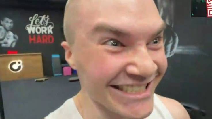 Смотрим "ДЕРЗКО УЧИТ СПОРТУ ШПАНУ И КРИПЕРА 2004". смотреть онлайн